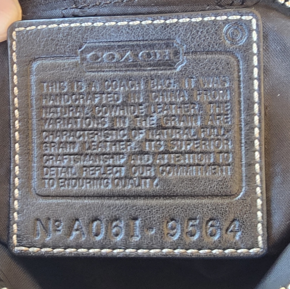 SOLD Coach 9564 Legacy Demi Hobo Black Leather Vintage Shoulder Bag in EUC - Picture 7 of 9